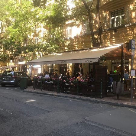 Nick'S Apartment-Spacious, Central And Quiet, By Margit Bridge Budapest Exterior photo